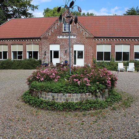Sir Gamle Skole Holstebro Apartman Kültér fotó