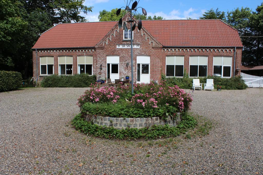 Sir Gamle Skole Holstebro Apartman Kültér fotó